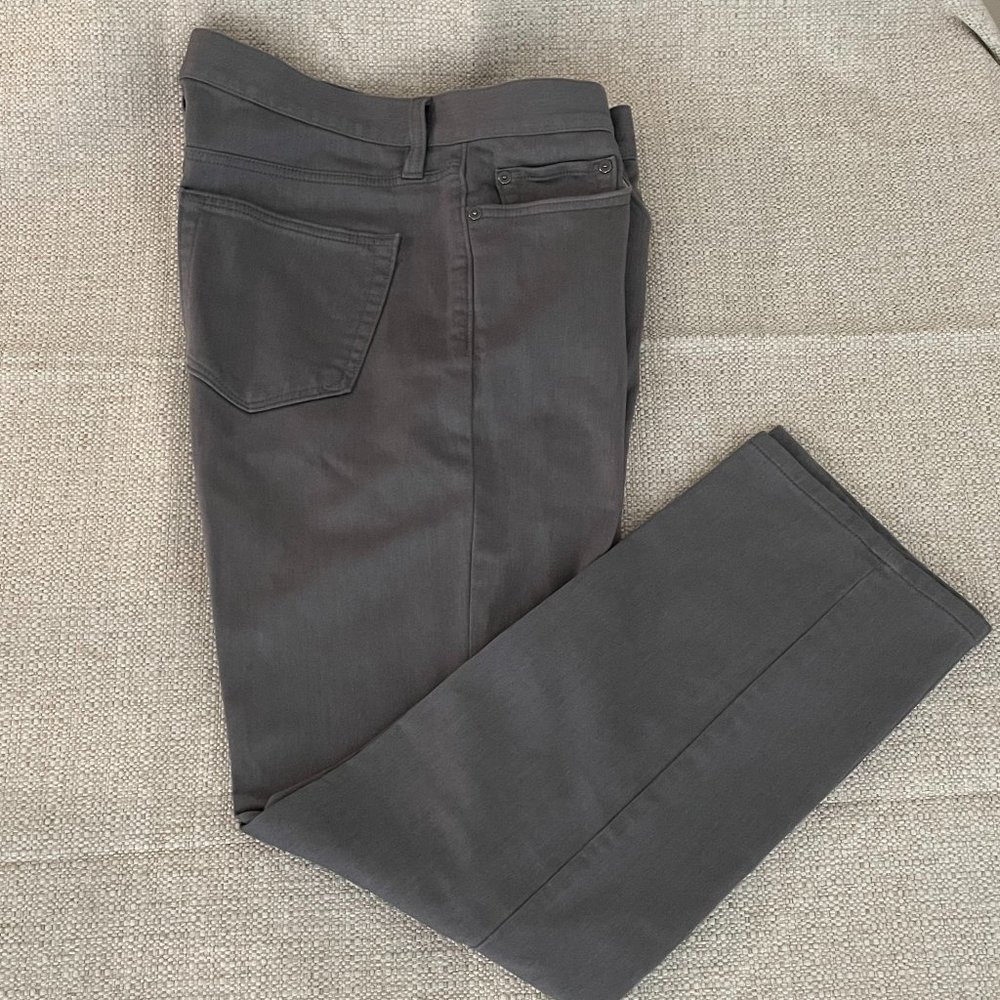 Banana Republic Men's Traveler Pants - Heather Grey Size 34x30 SLIM